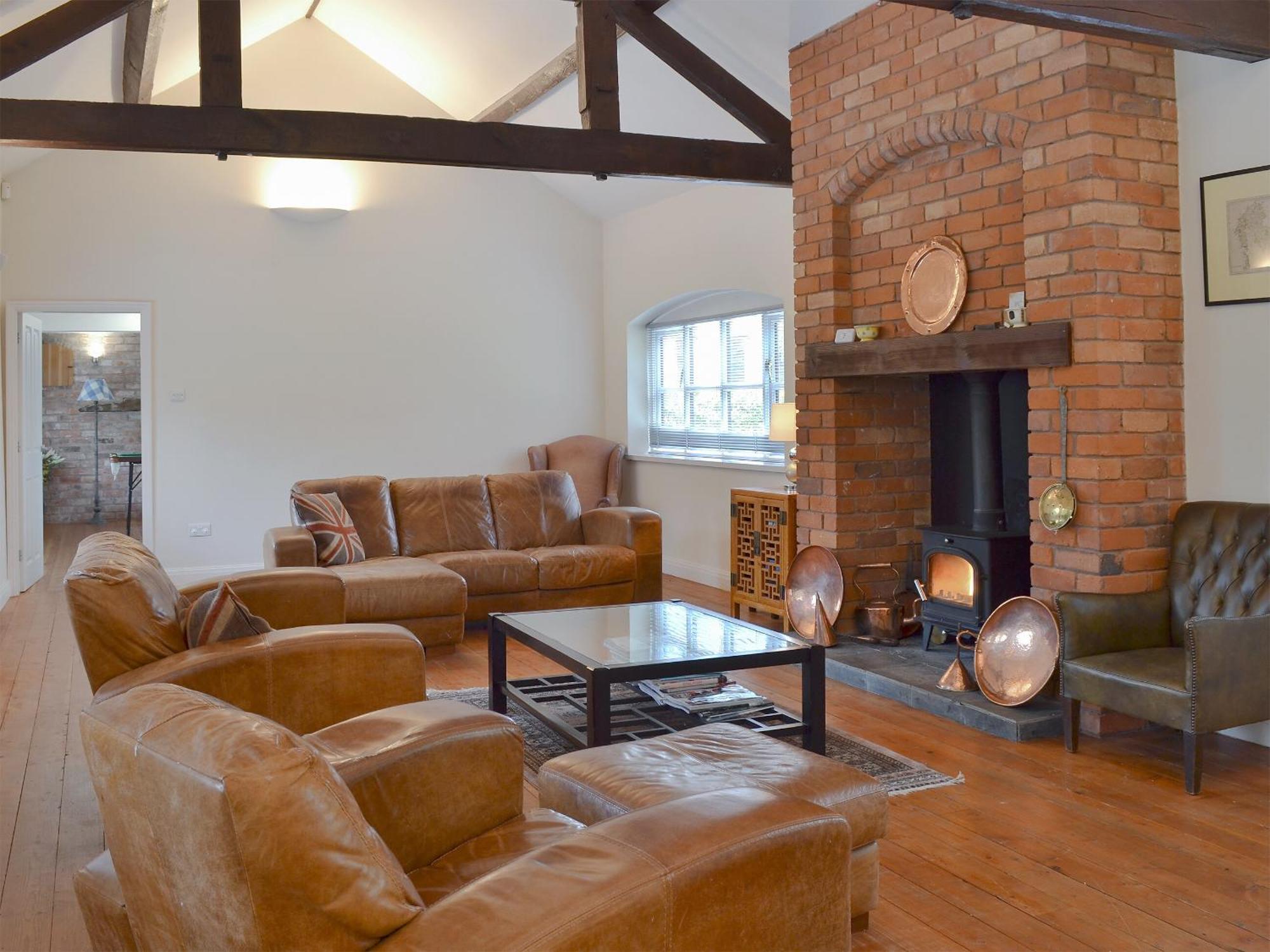 The Old Stables Villa Standon Exterior photo